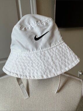 Nike White and Infant Bucket Hat with Black Swoosh